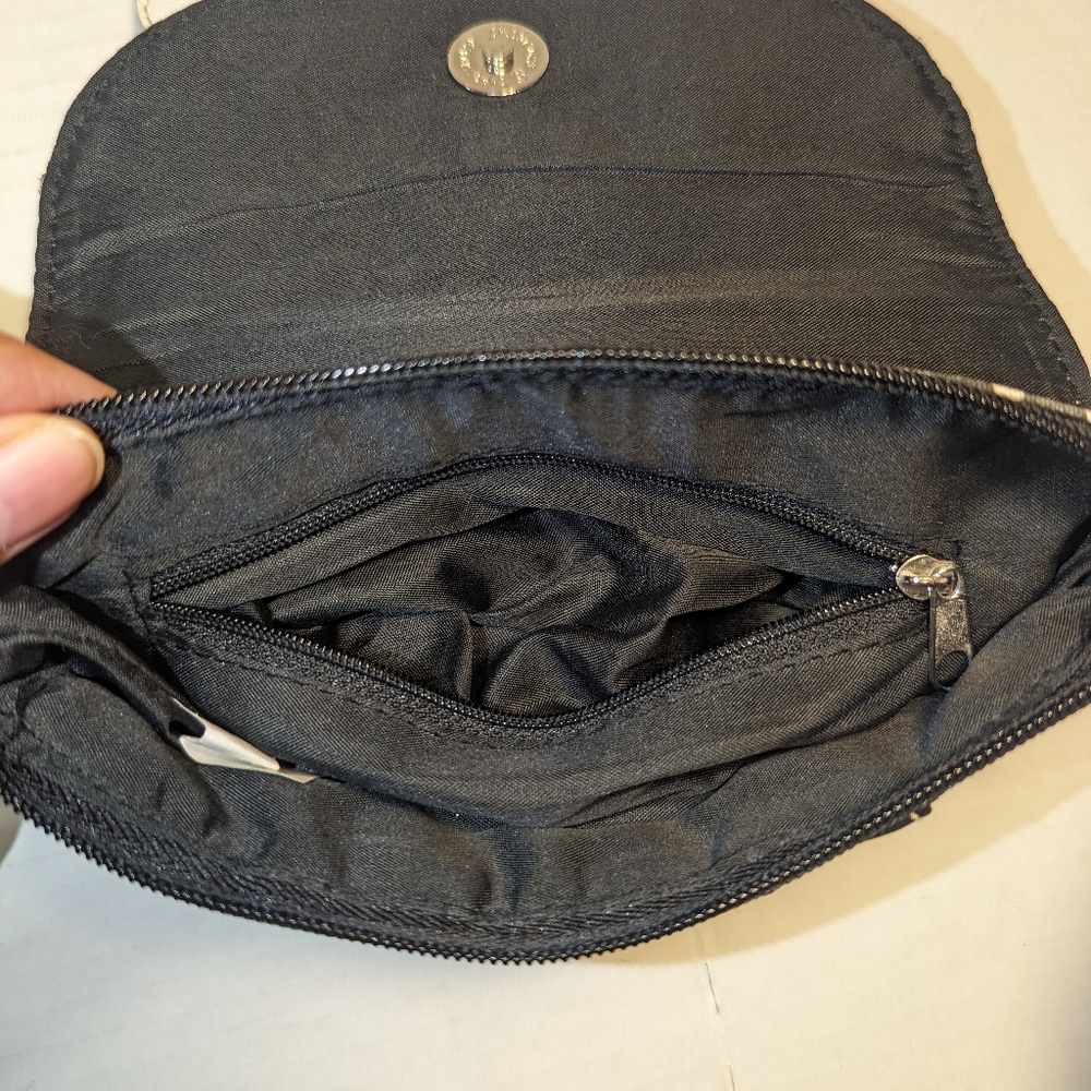 Owl Wristlet Navy Blue White Polka dots Leather Owl zipper pocket coin purse - Picture 6 of 16